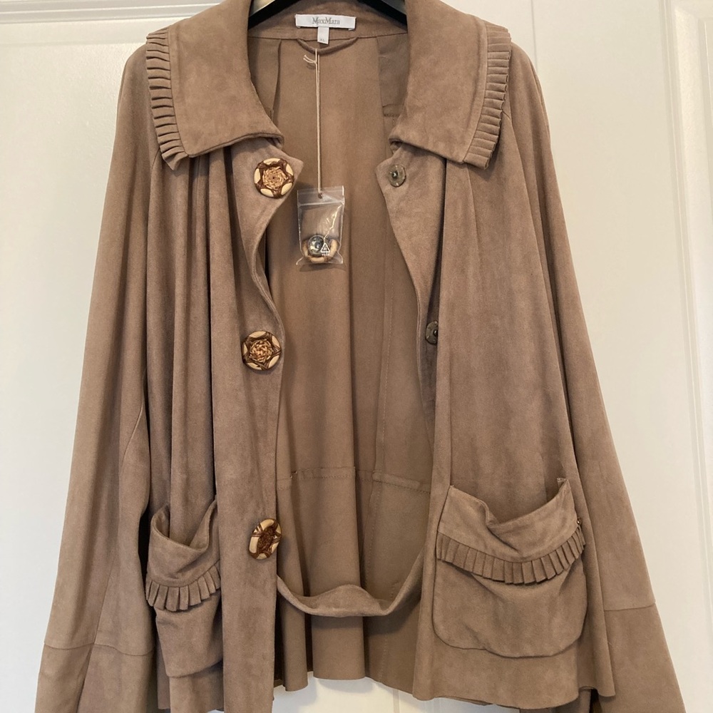 MaxMara Italian suede luxury jacket, size 12-14 - Picture 3 of 12